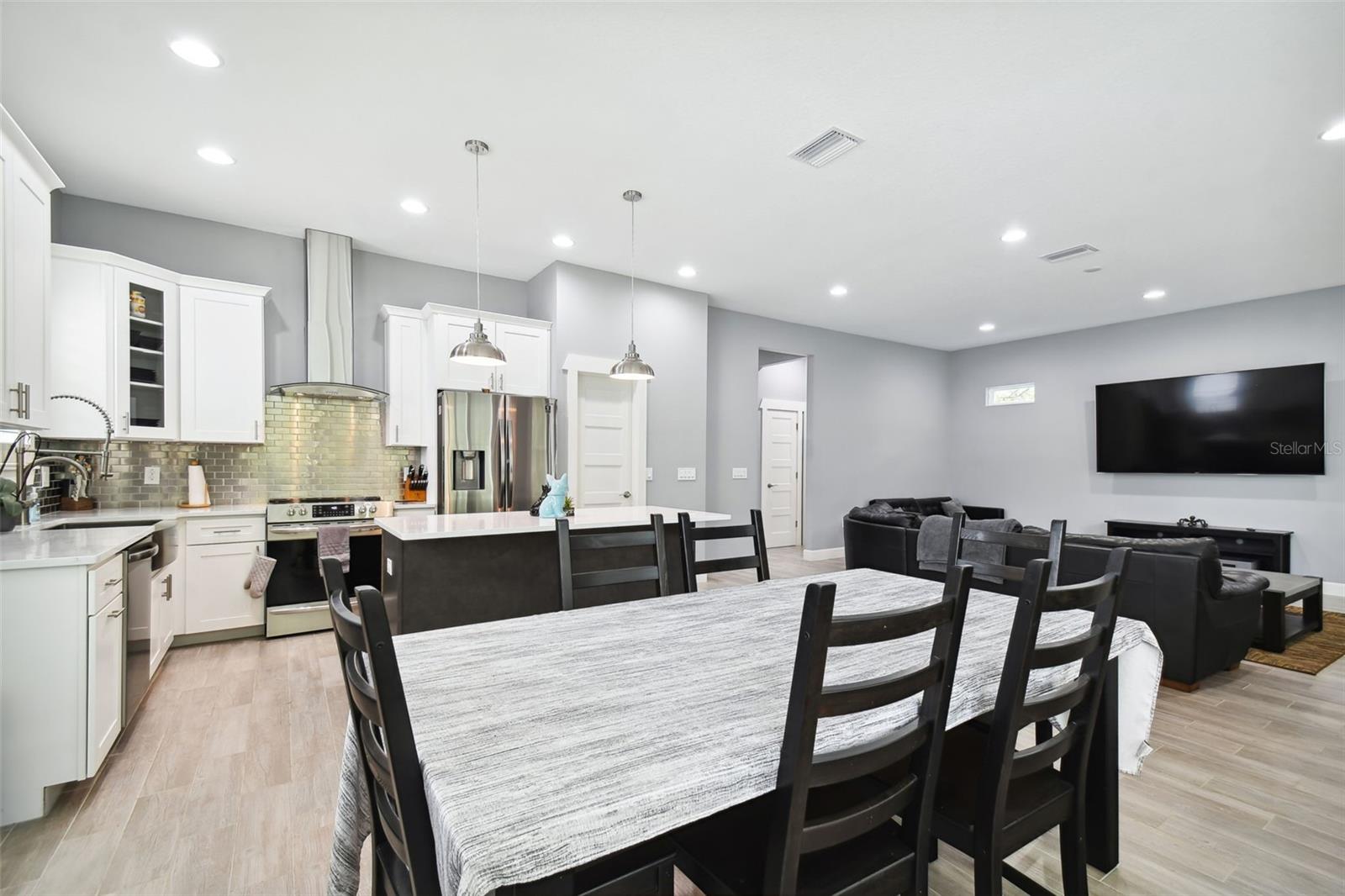 4755 W TARPON ST, TAMPA, FL, 33616