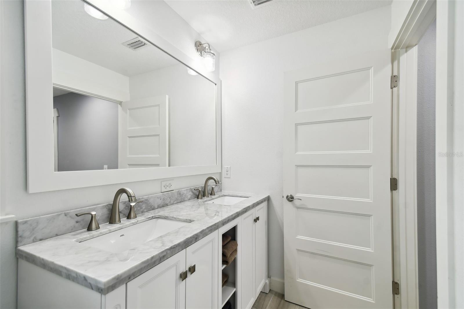 4755 W TARPON ST, TAMPA, FL, 33616