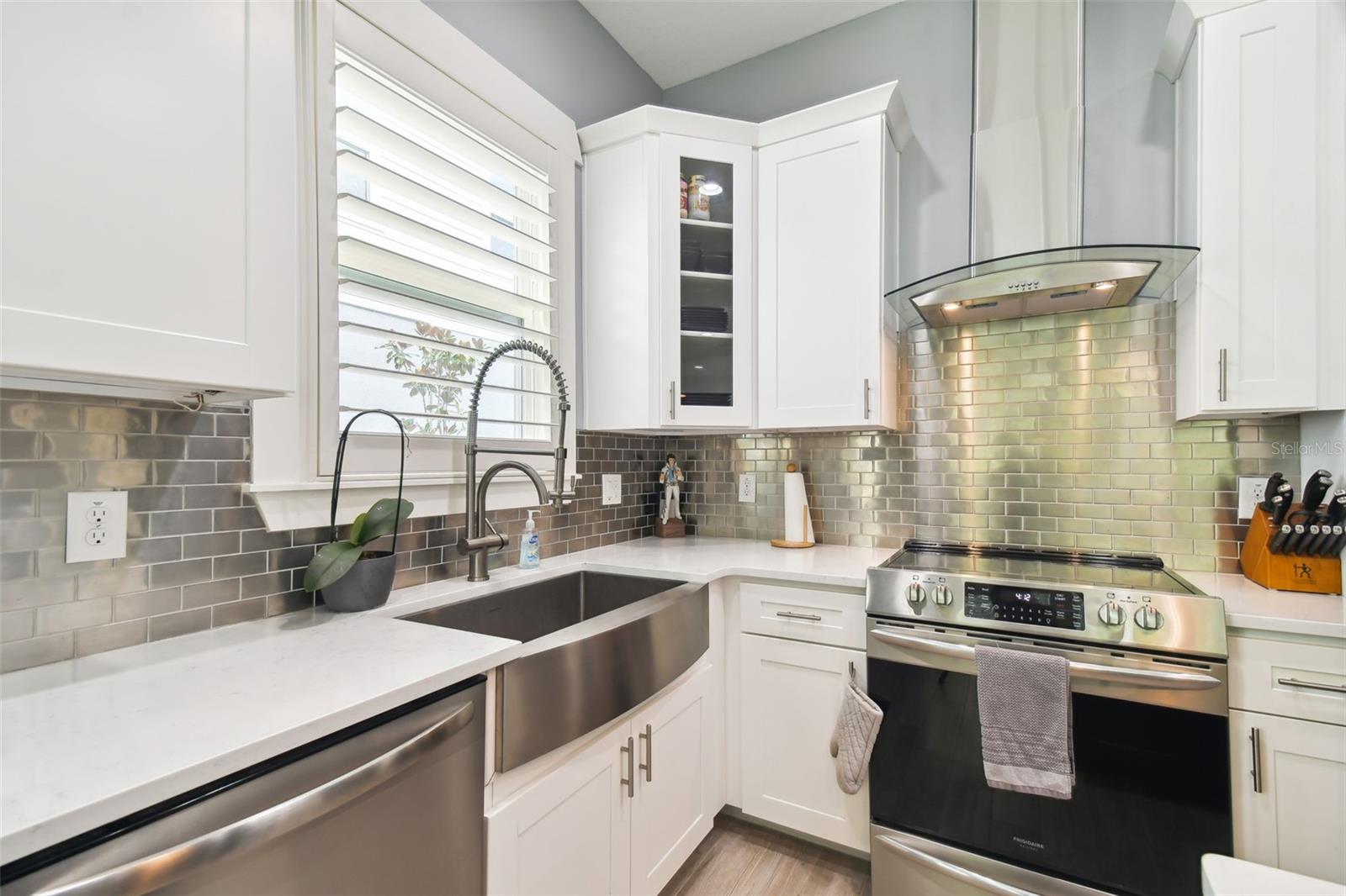 4755 W TARPON ST, TAMPA, FL, 33616