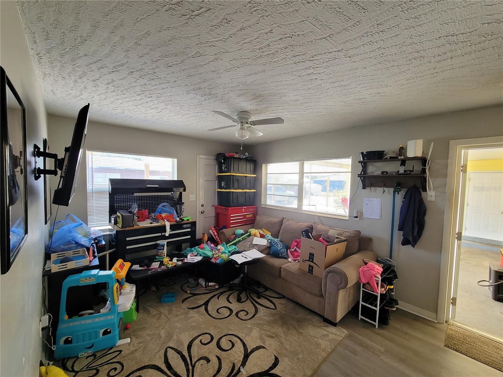 627 WASHINGTON AVE, LAKE WALES, FL, 33853