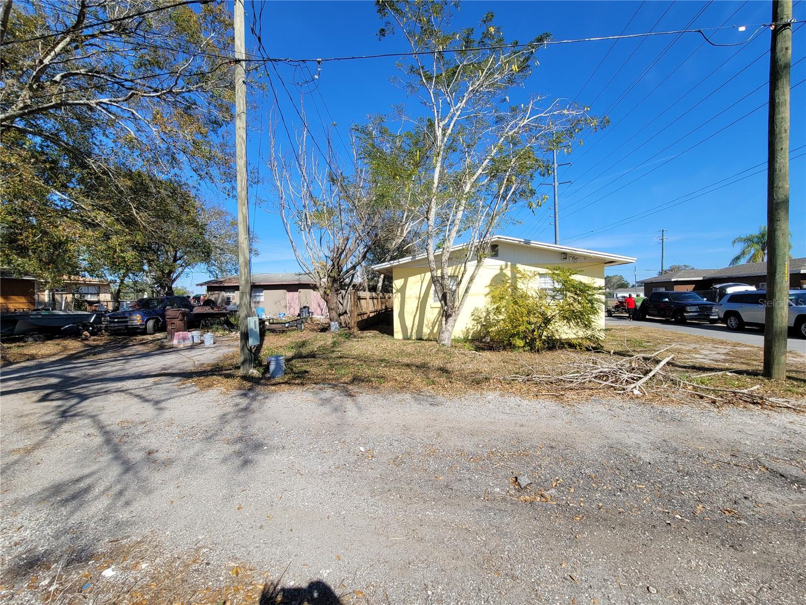627 WASHINGTON AVE, LAKE WALES, FL, 33853