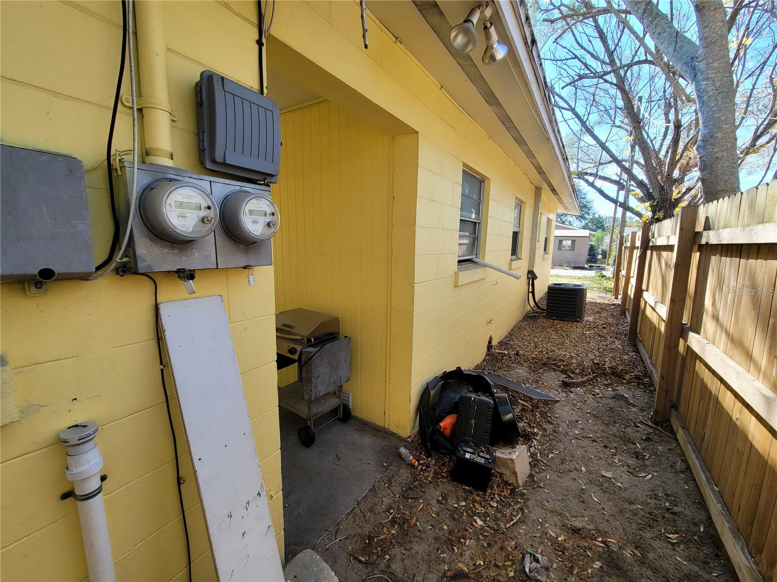 627 WASHINGTON AVE, LAKE WALES, FL, 33853