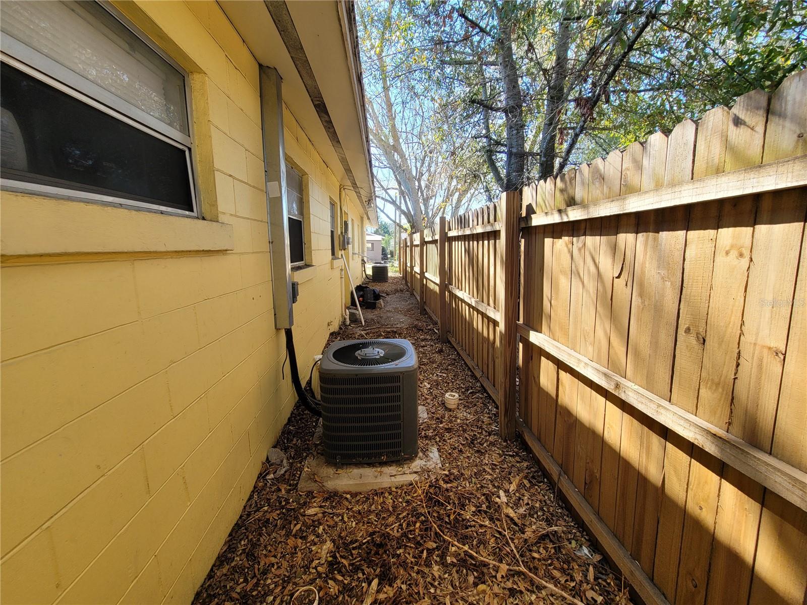 627 WASHINGTON AVE, LAKE WALES, FL, 33853