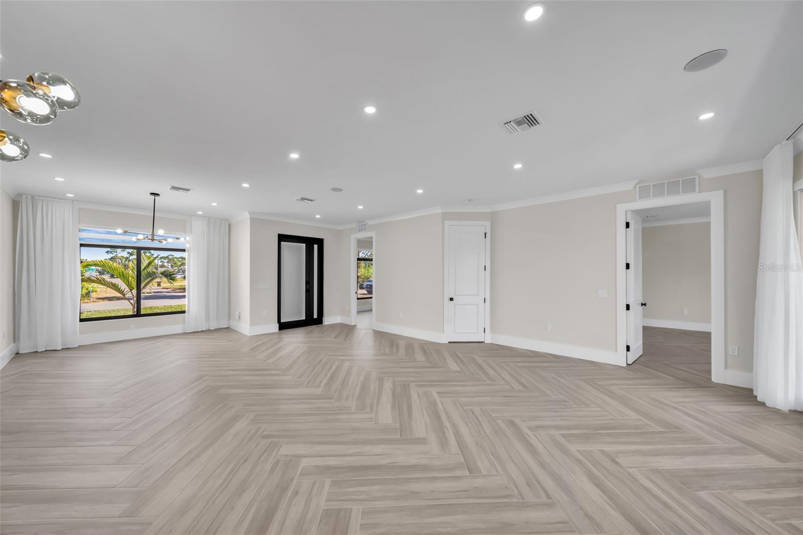 3600 NE 9TH PL, CAPE CORAL, FL, 33909