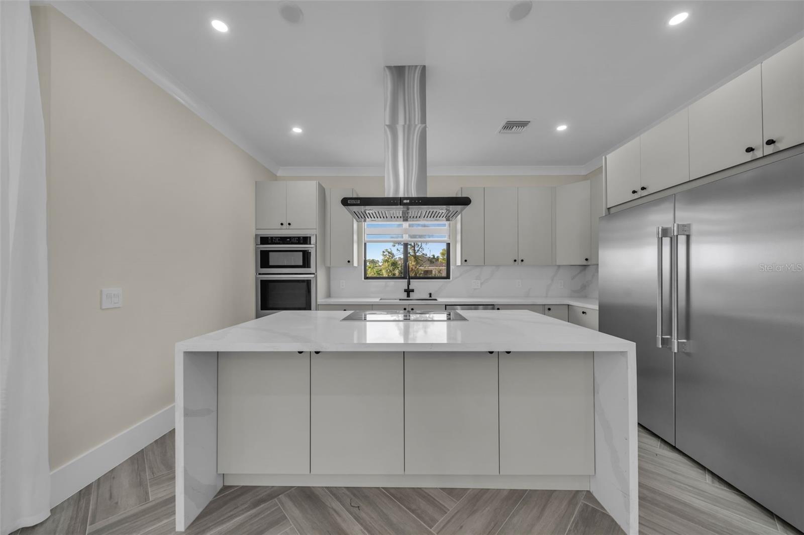 3600 NE 9TH PL, CAPE CORAL, FL, 33909