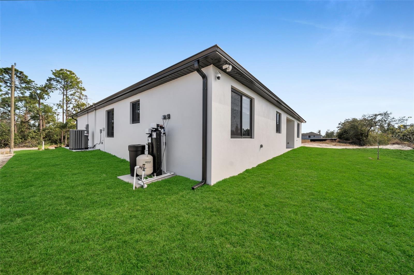 3600 NE 9TH PL, CAPE CORAL, FL, 33909