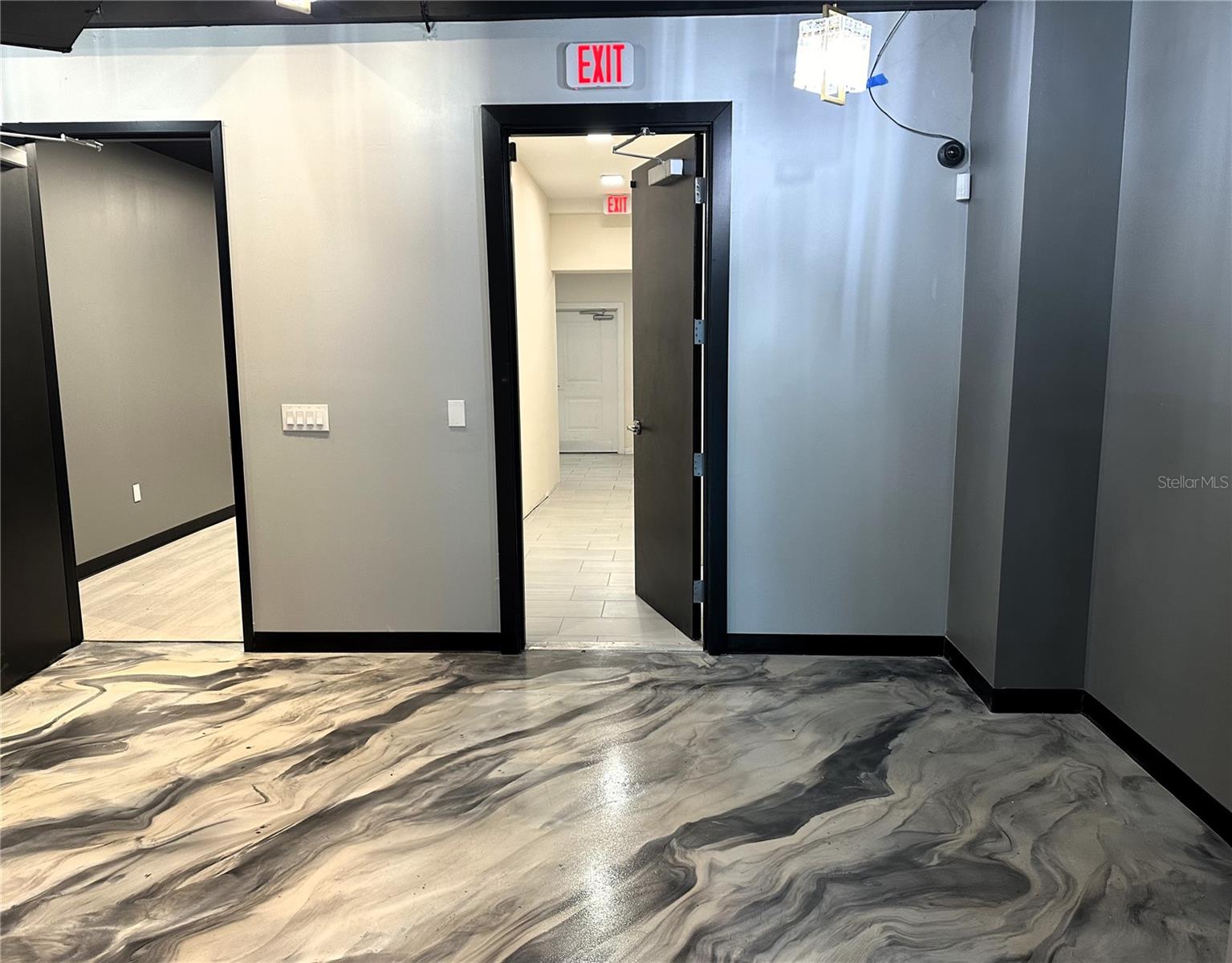 1100 CLEVELAND #B, CLEARWATER, FL, 33755