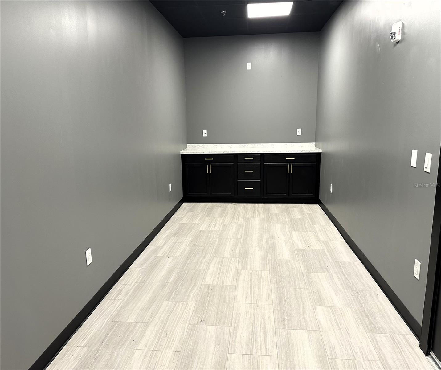 1100 CLEVELAND #B, CLEARWATER, FL, 33755