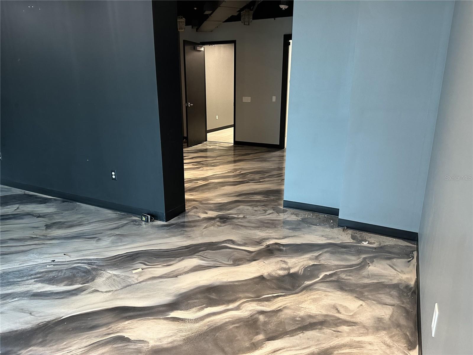 1100 CLEVELAND #B, CLEARWATER, FL, 33755