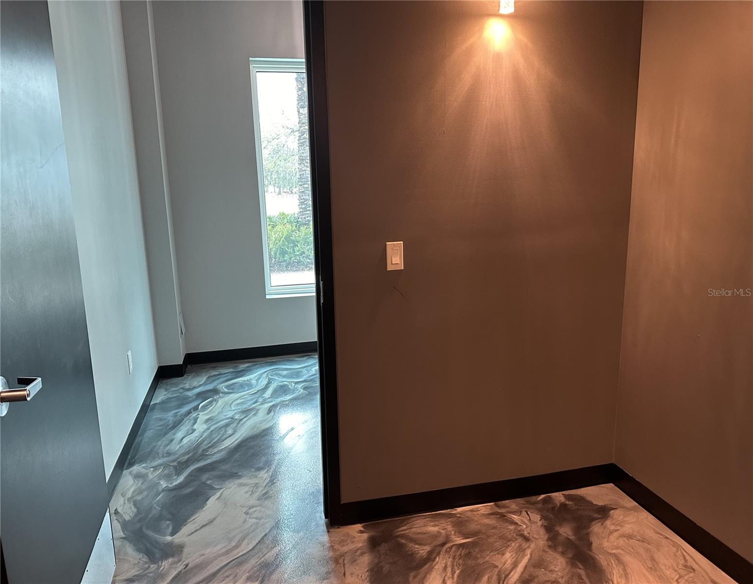 1100 CLEVELAND #B, CLEARWATER, FL, 33755