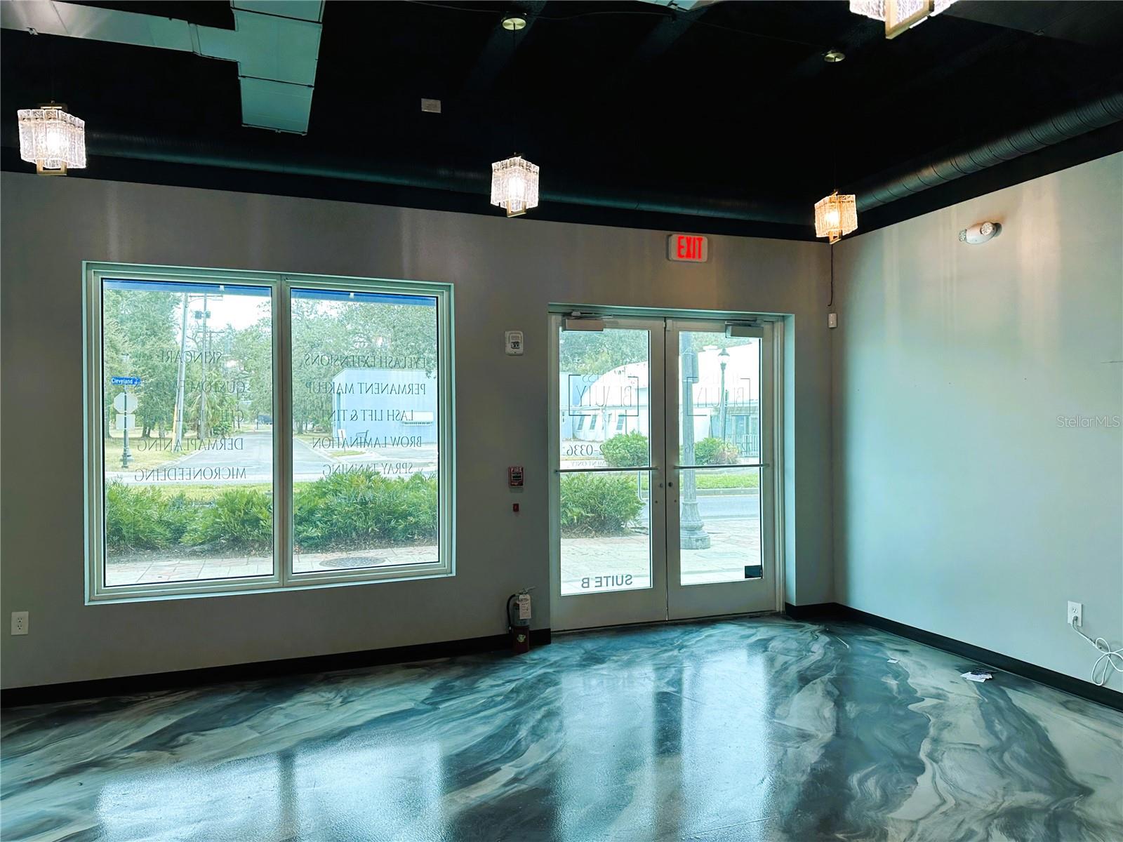 1100 CLEVELAND #B, CLEARWATER, FL, 33755