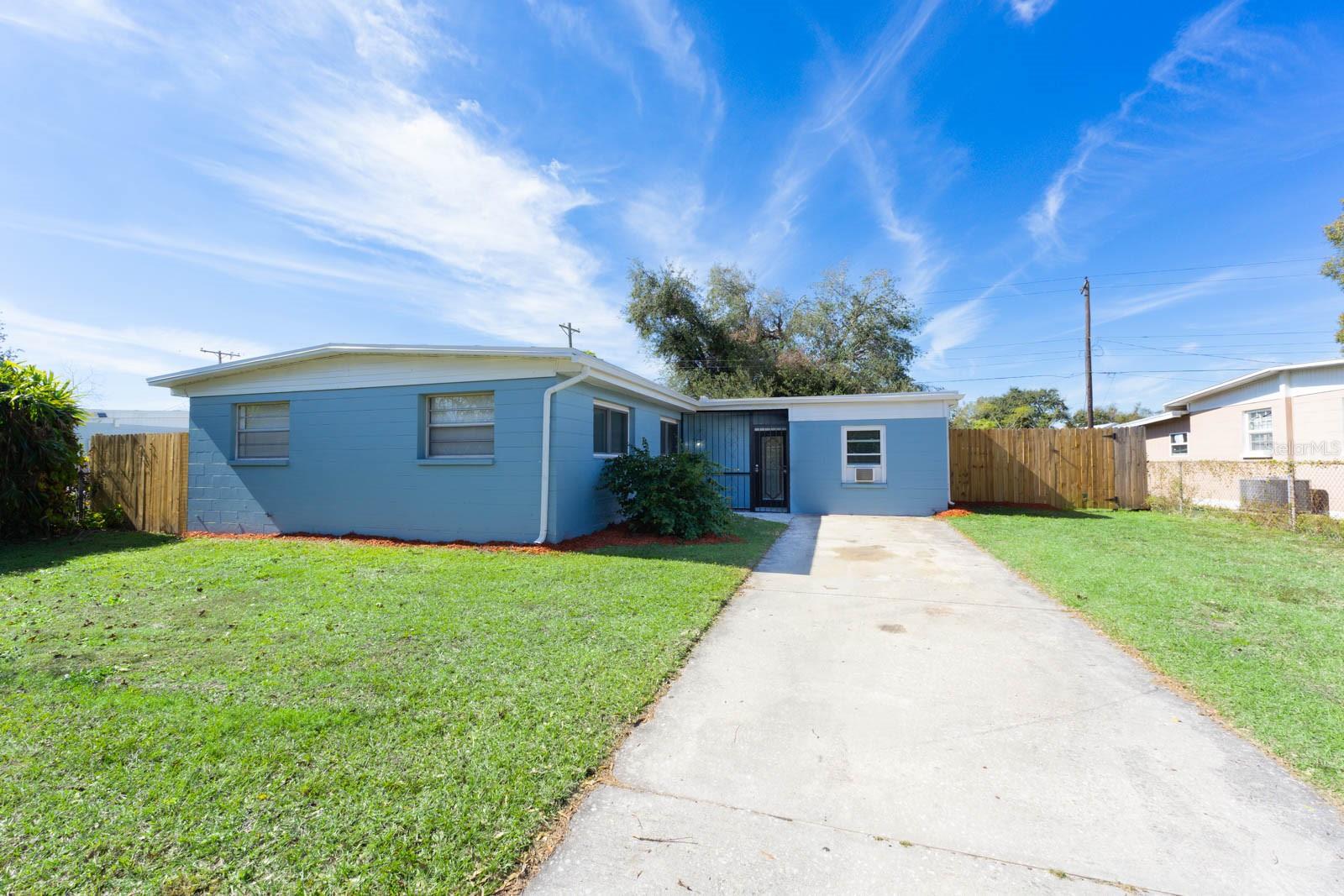 2009 WINDSOR WAY, TAMPA, FL, 33619