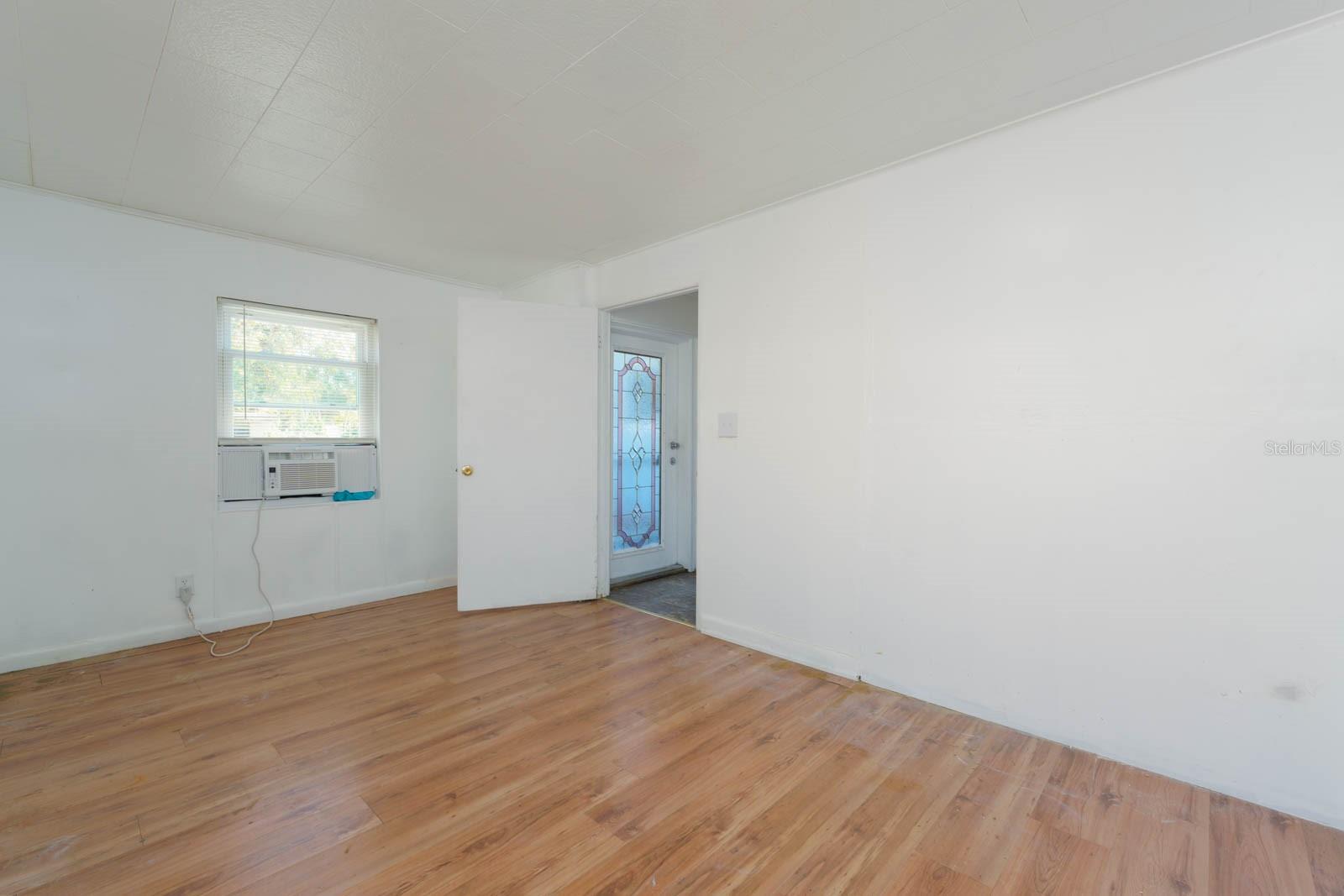2009 WINDSOR WAY, TAMPA, FL, 33619