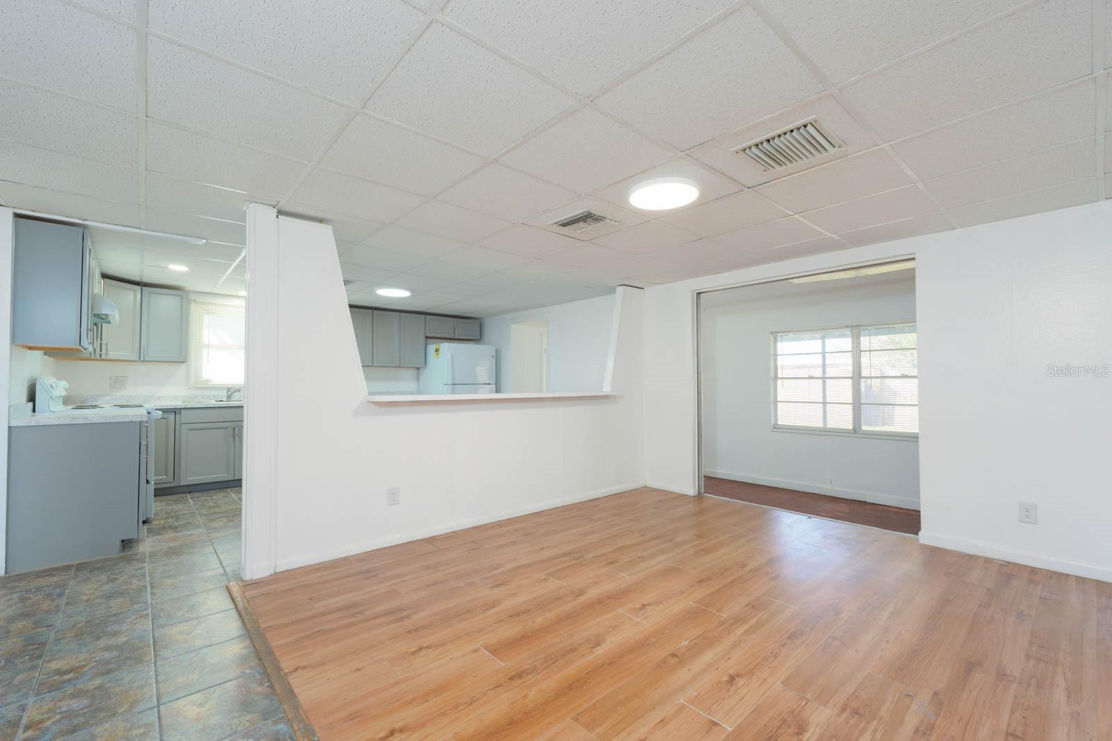 2009 WINDSOR WAY, TAMPA, FL, 33619