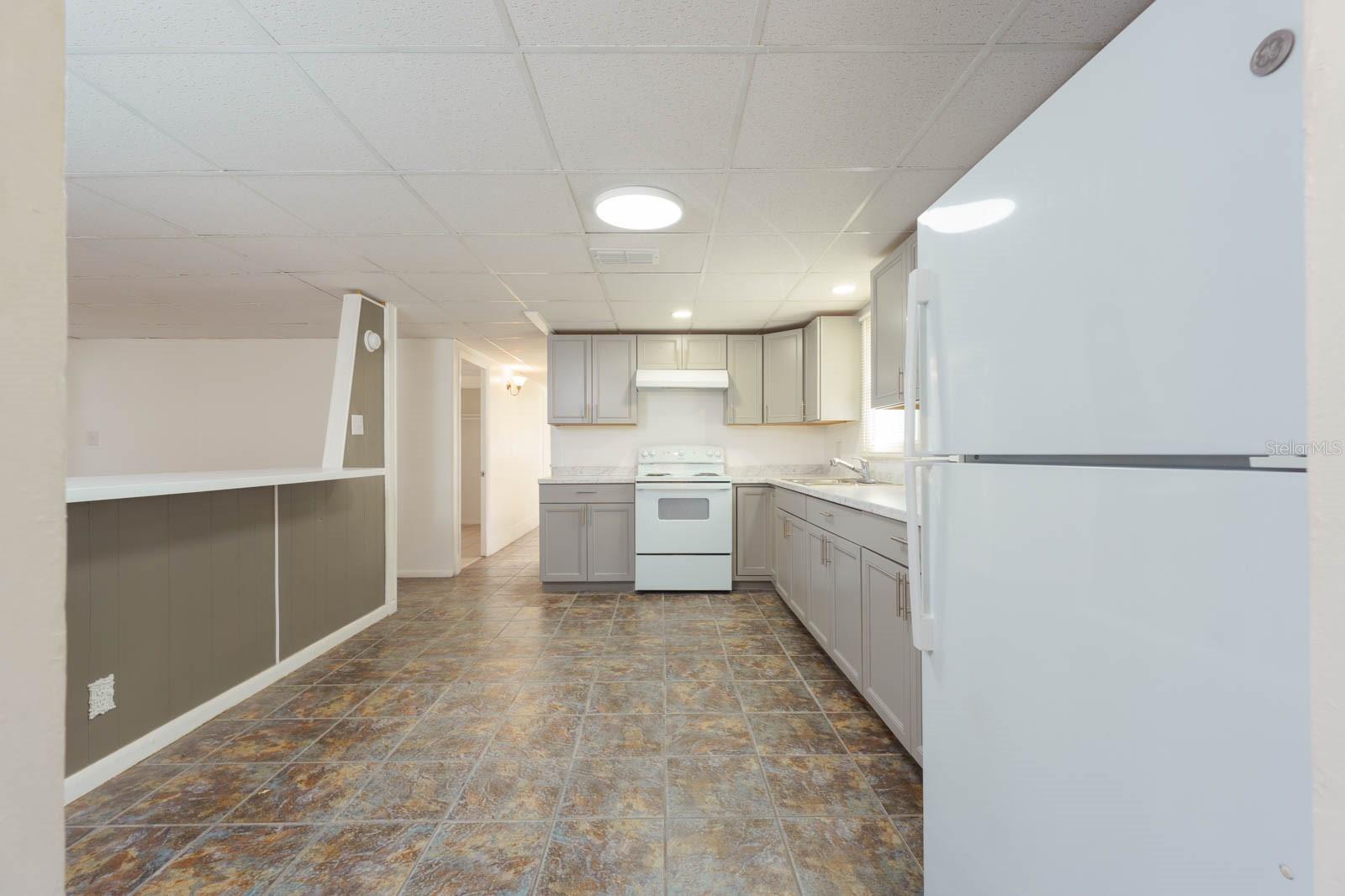 2009 WINDSOR WAY, TAMPA, FL, 33619