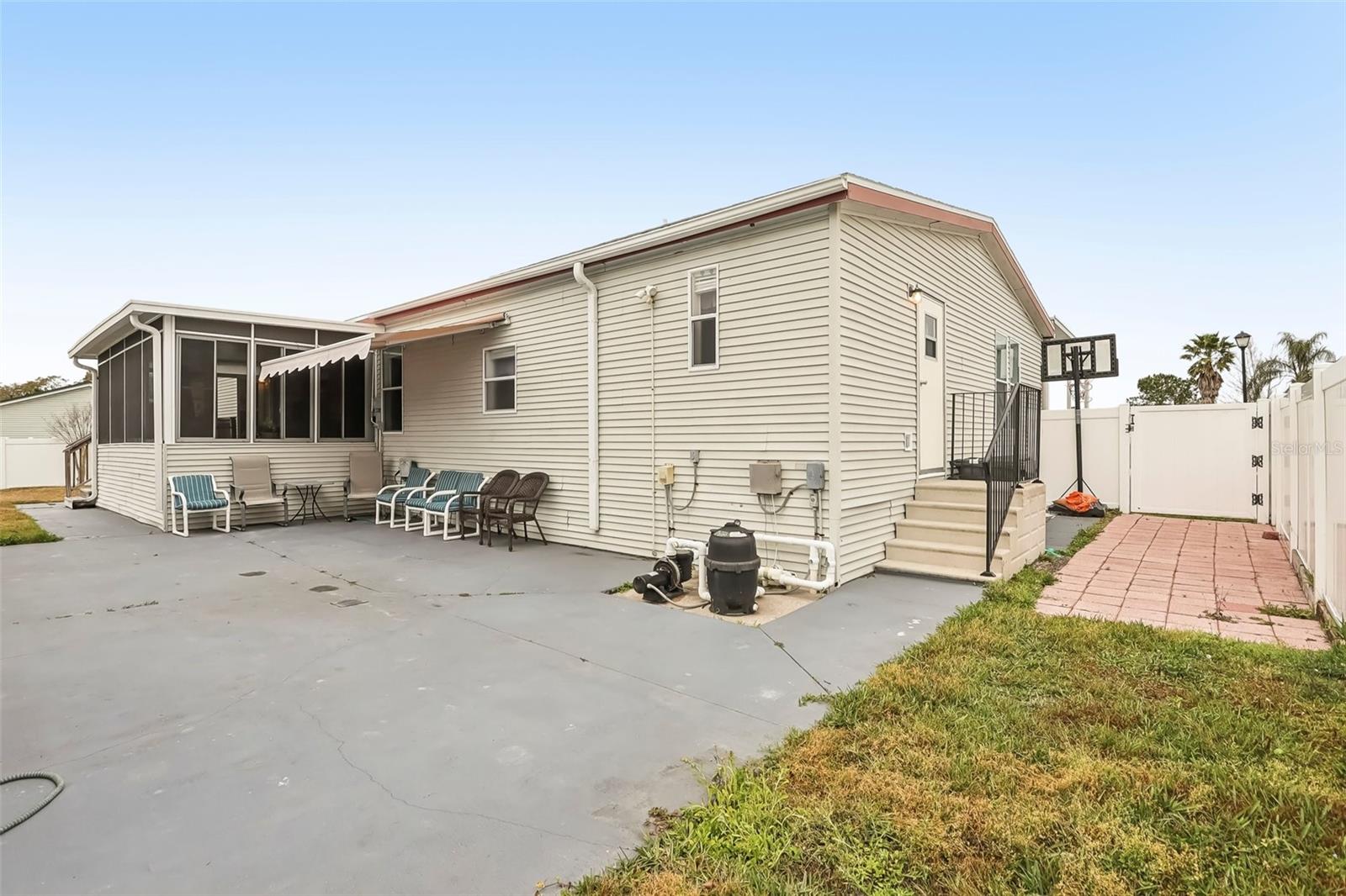 555 LINDSEY DR, LAKELAND, FL, 33809