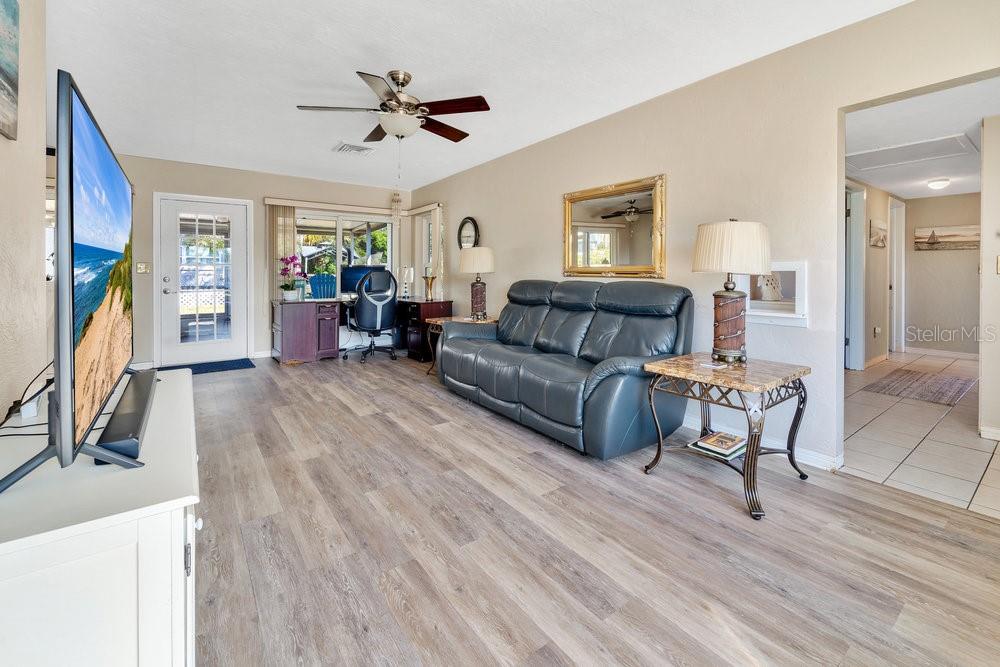 2533 DUNCAN DR, BELLEAIR BLUFFS, FL, 33770