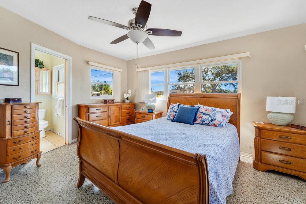 2533 DUNCAN DR, BELLEAIR BLUFFS, FL, 33770