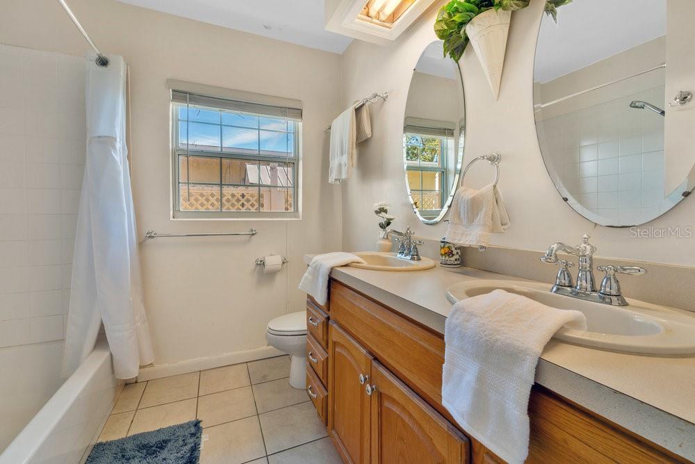 2533 DUNCAN DR, BELLEAIR BLUFFS, FL, 33770