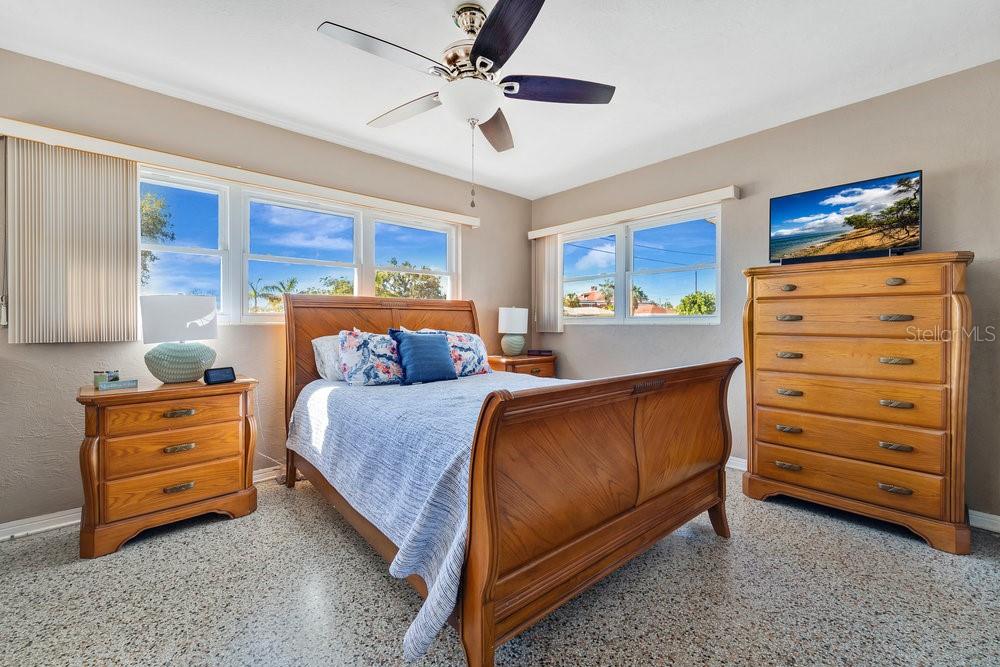 2533 DUNCAN DR, BELLEAIR BLUFFS, FL, 33770