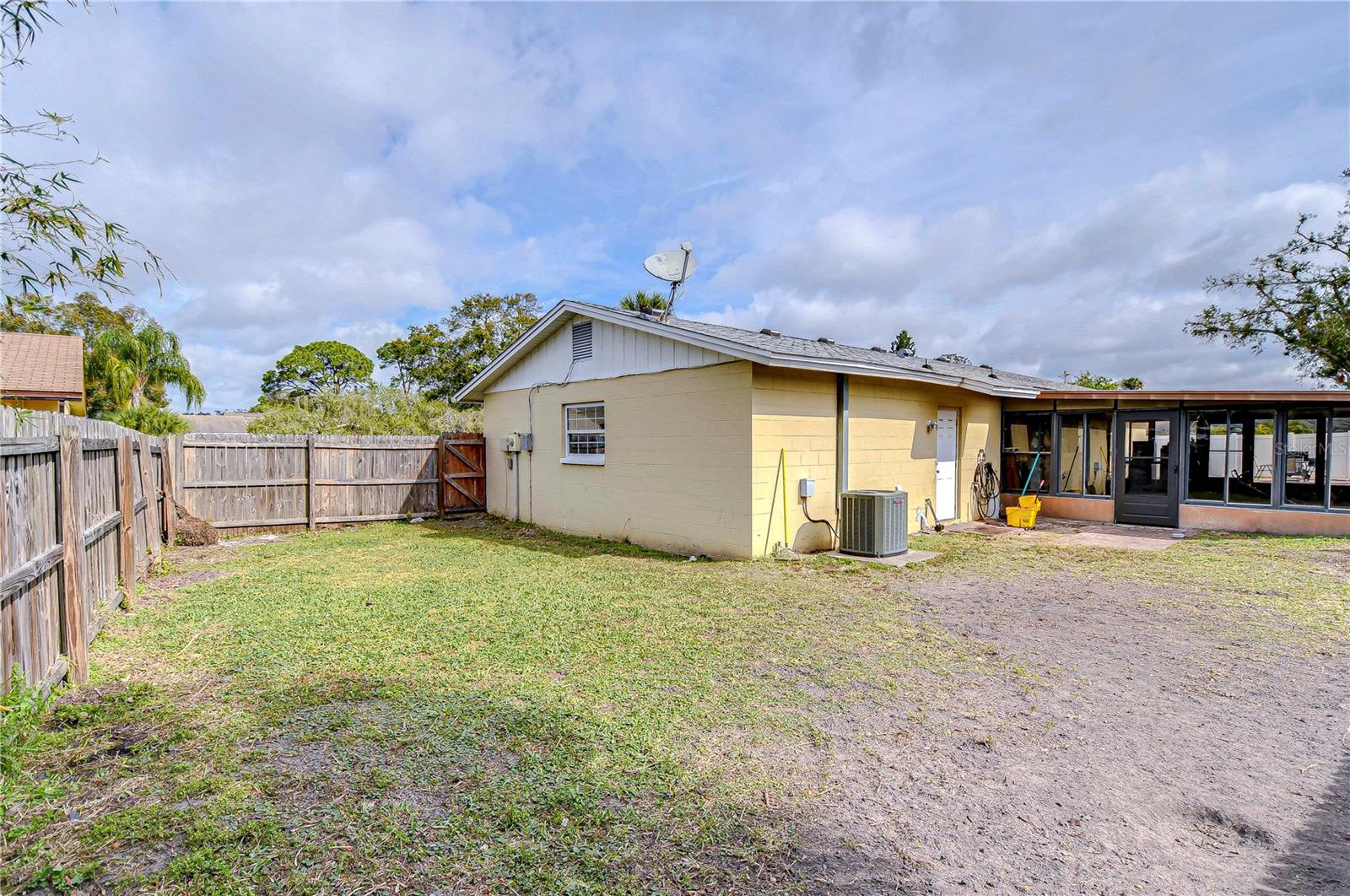 8504 WOODALL CT, TAMPA, FL, 33615