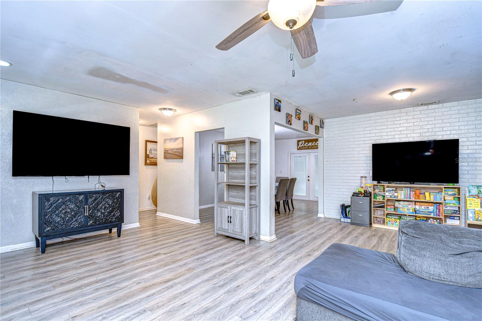 8504 WOODALL CT, TAMPA, FL, 33615