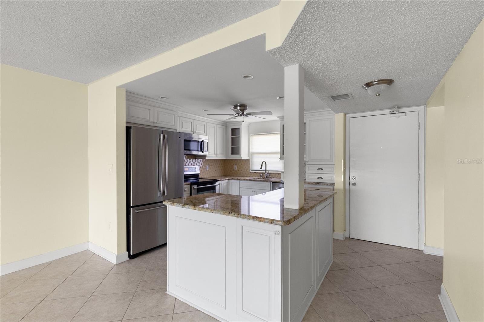 4775 COVE CIR #202, ST PETERSBURG, FL, 33708