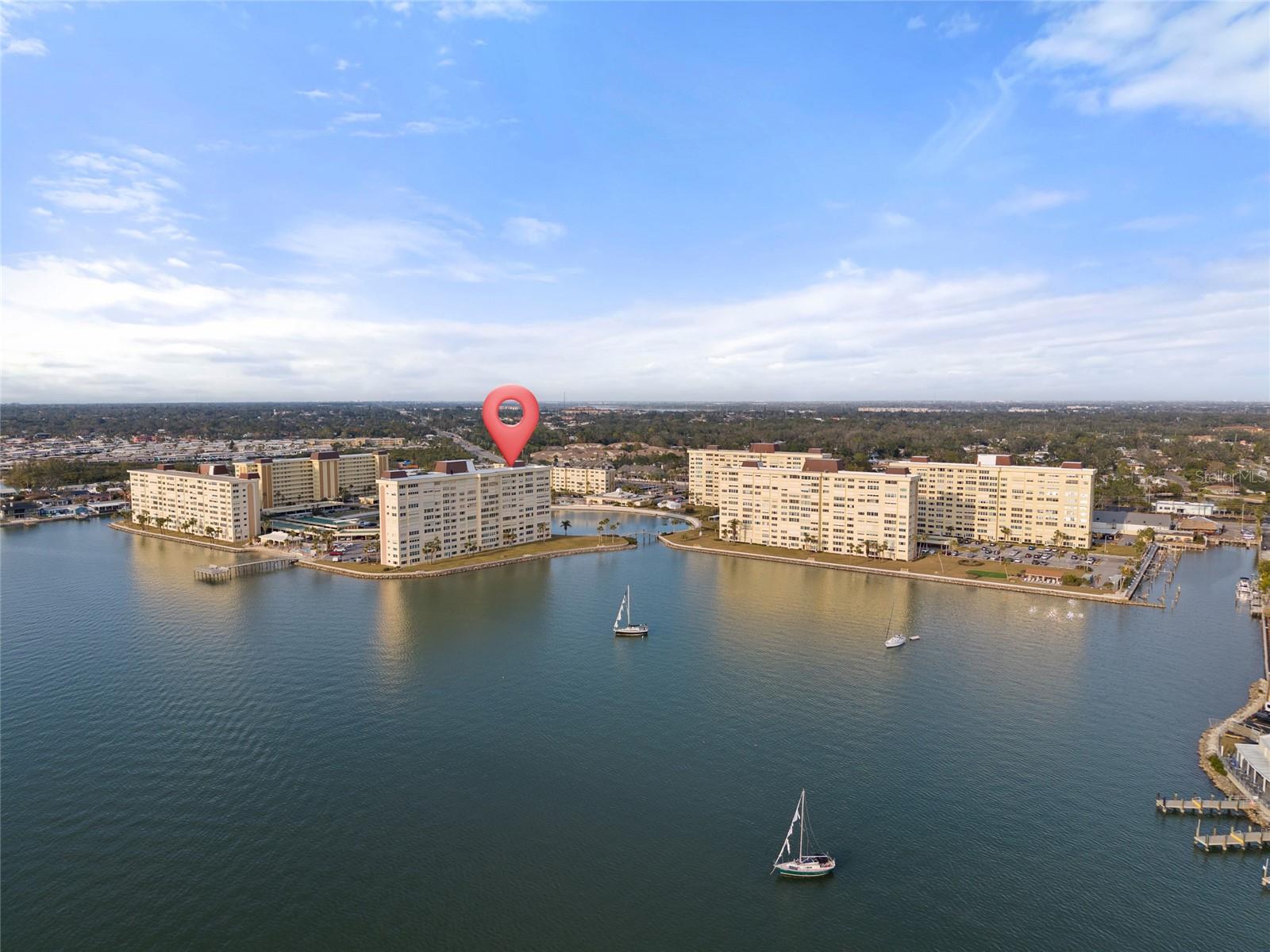 4775 COVE CIR #202, ST PETERSBURG, FL, 33708