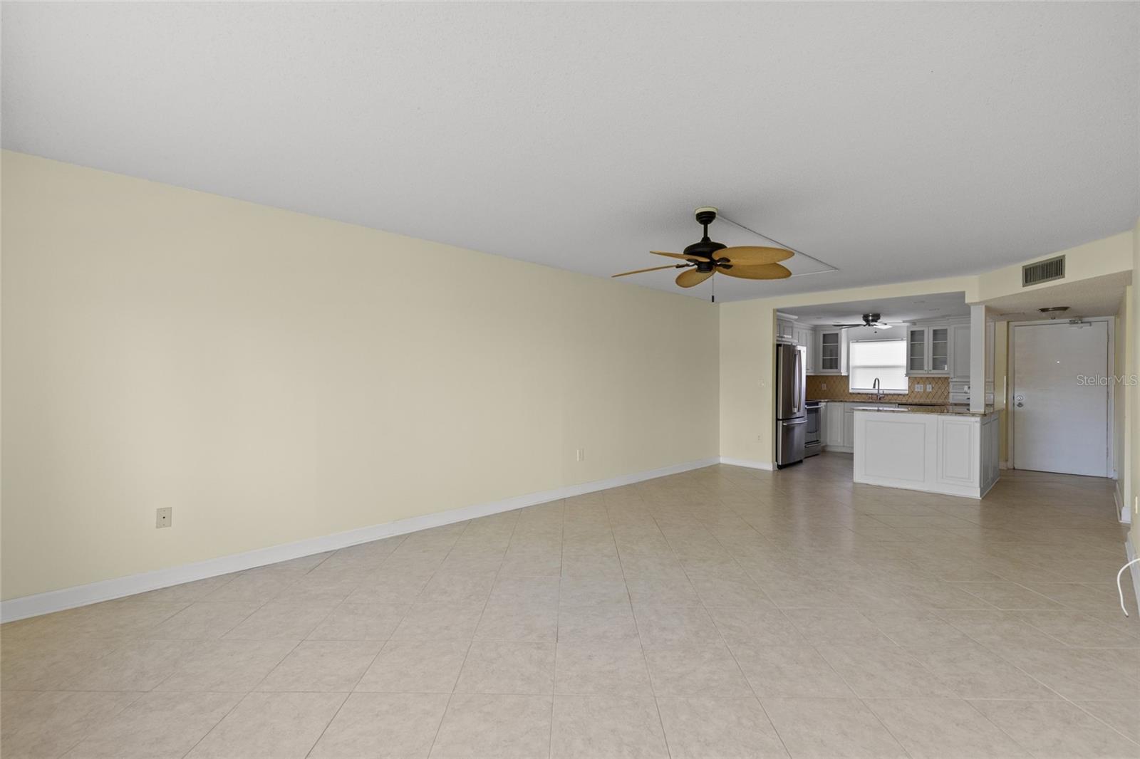4775 COVE CIR #202, ST PETERSBURG, FL, 33708