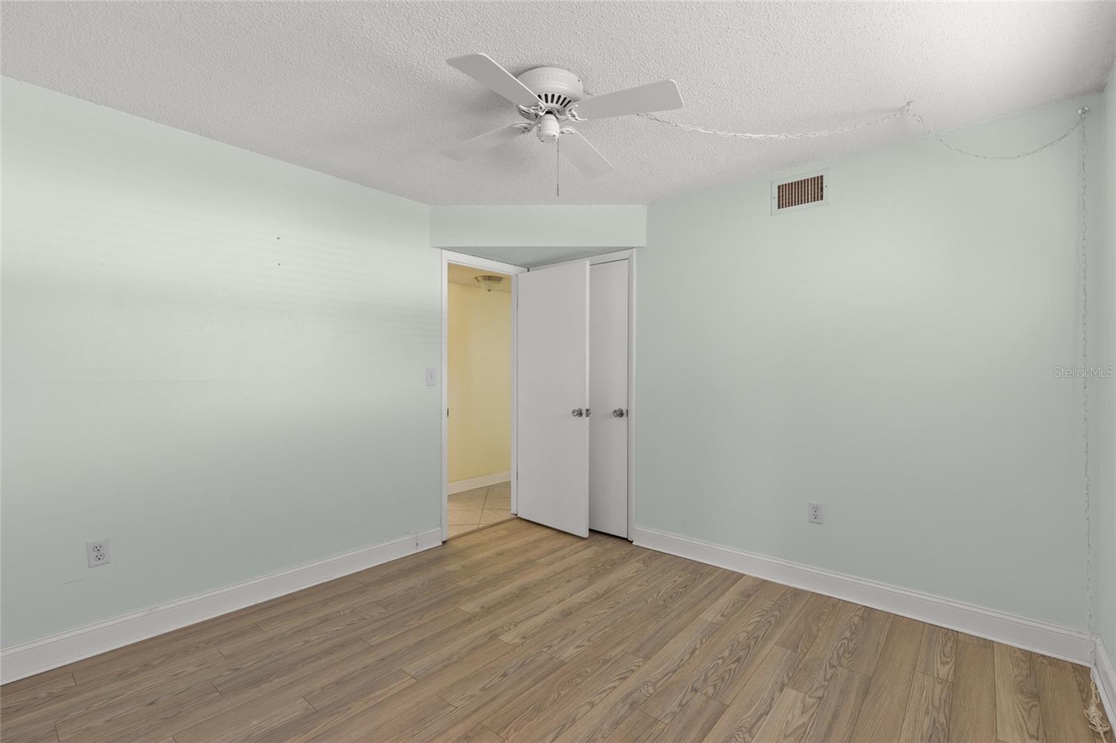 4775 COVE CIR #202, ST PETERSBURG, FL, 33708