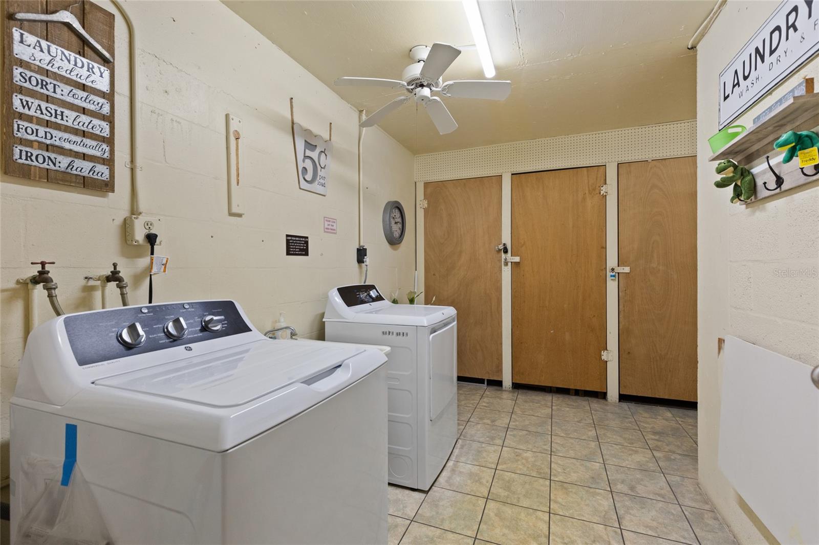 4775 COVE CIR #202, ST PETERSBURG, FL, 33708