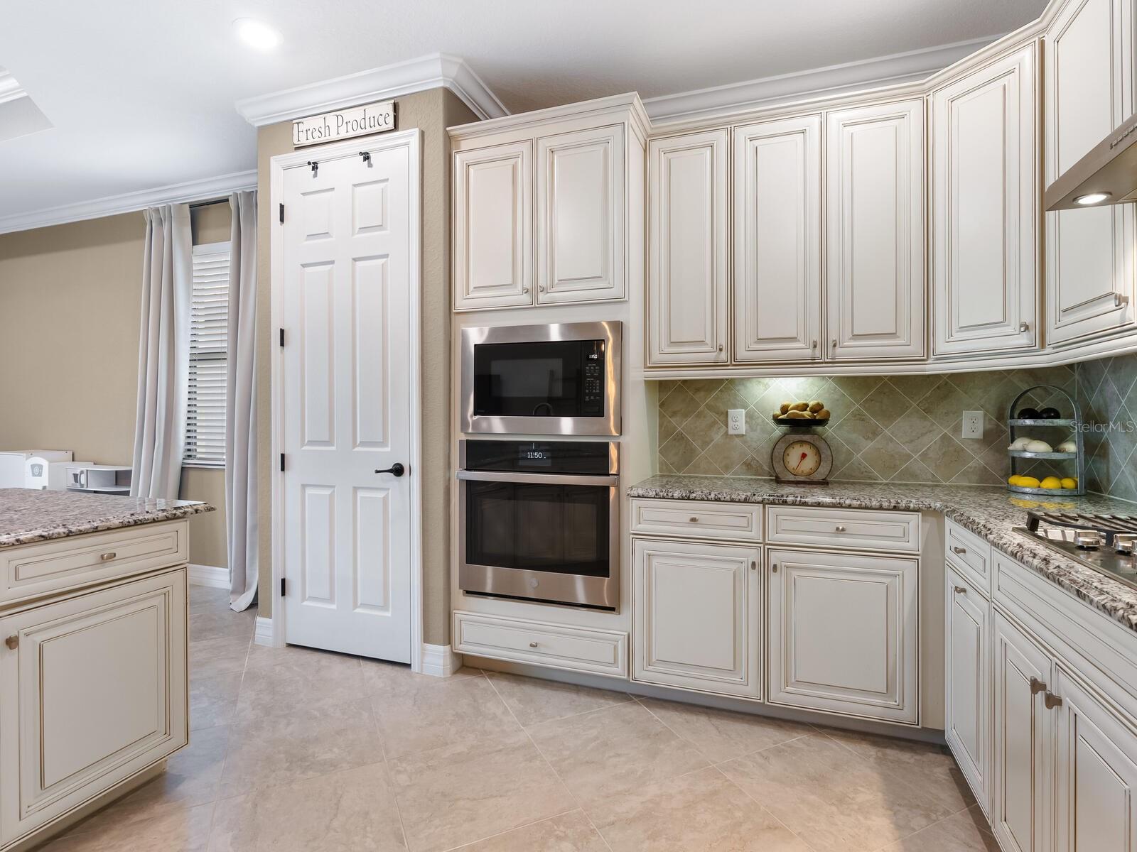 17459 HICKOK BELT LOOP, BRADENTON, FL, 34211