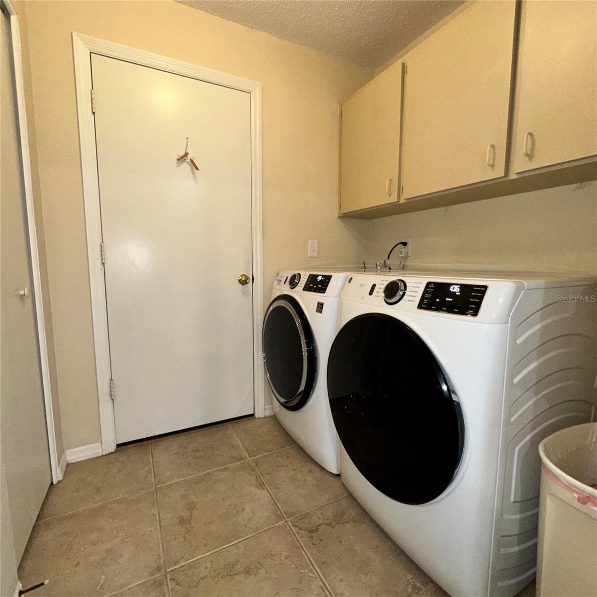 1707 MAGNOLIA LANDINGS CT, SUN CITY CENTER, FL, 33573