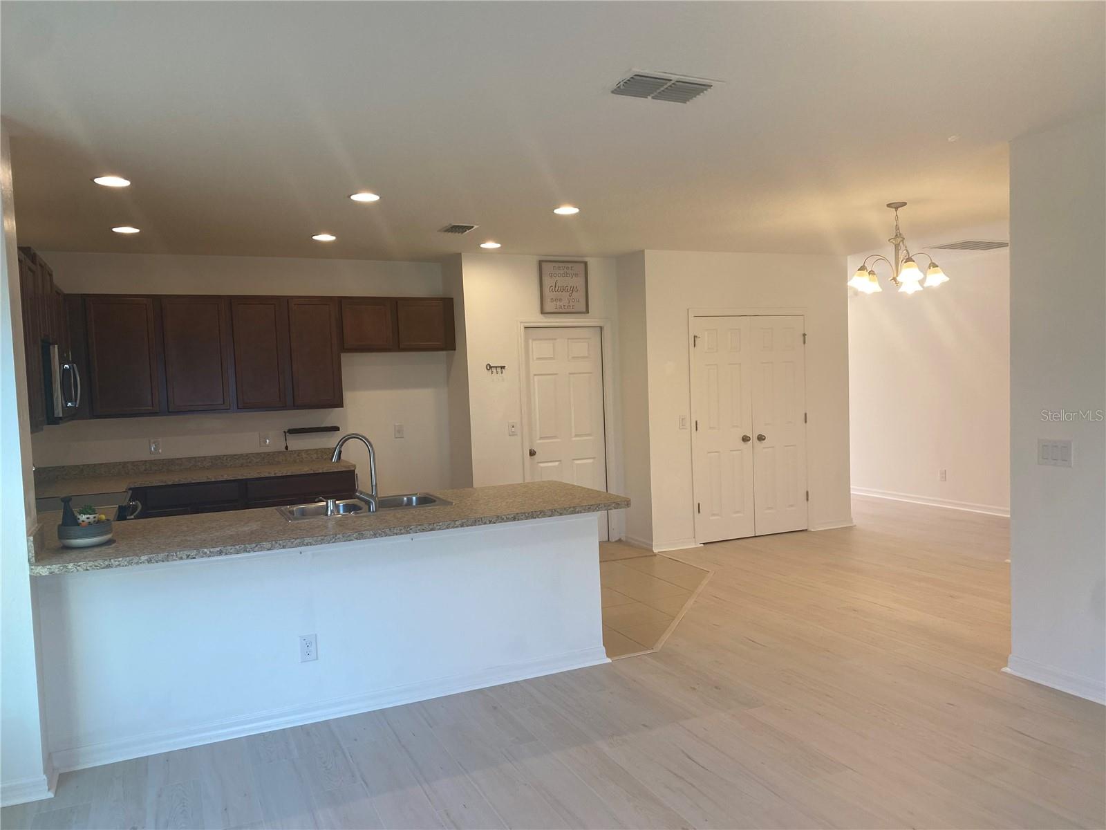 4653 MARCOS CIR, KISSIMMEE, FL, 34758