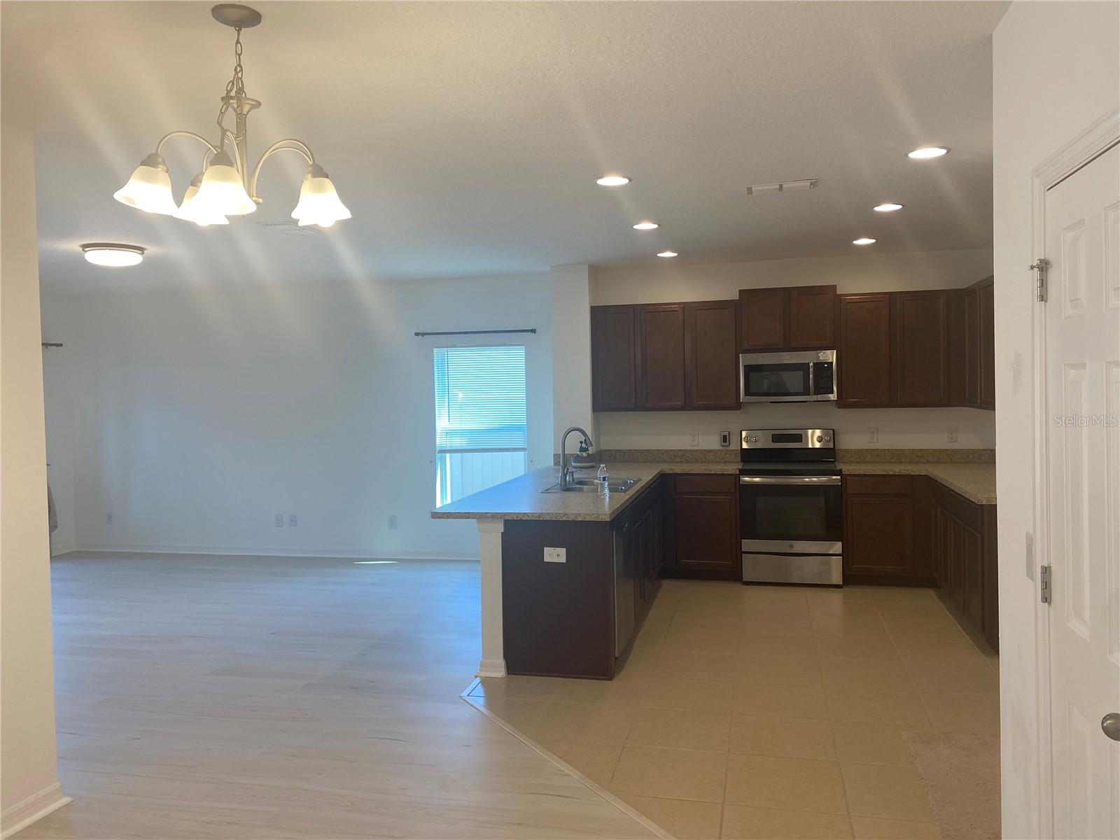 4653 MARCOS CIR, KISSIMMEE, FL, 34758