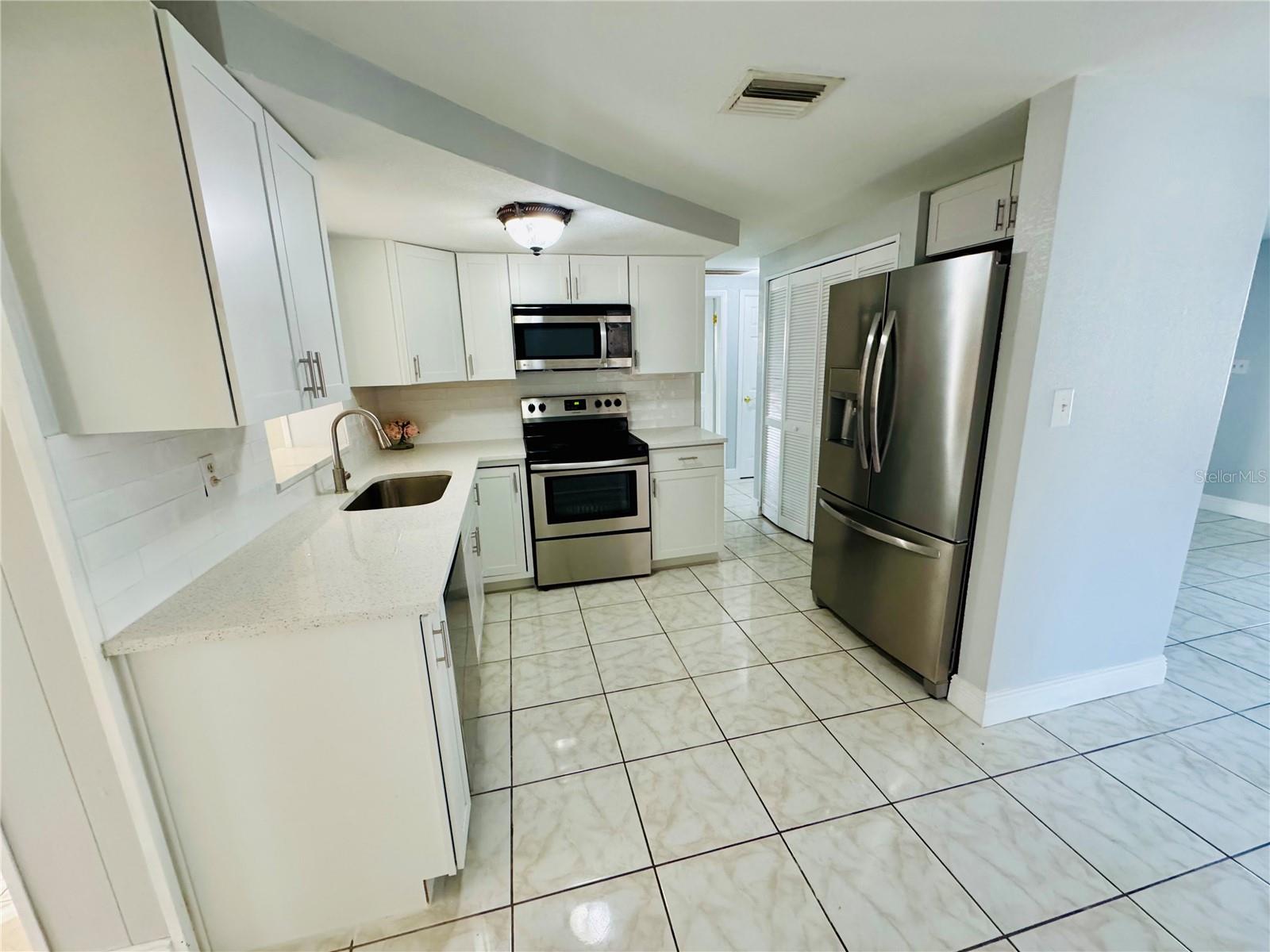 1415 WEYFORD LN, HOLIDAY, FL, 34691