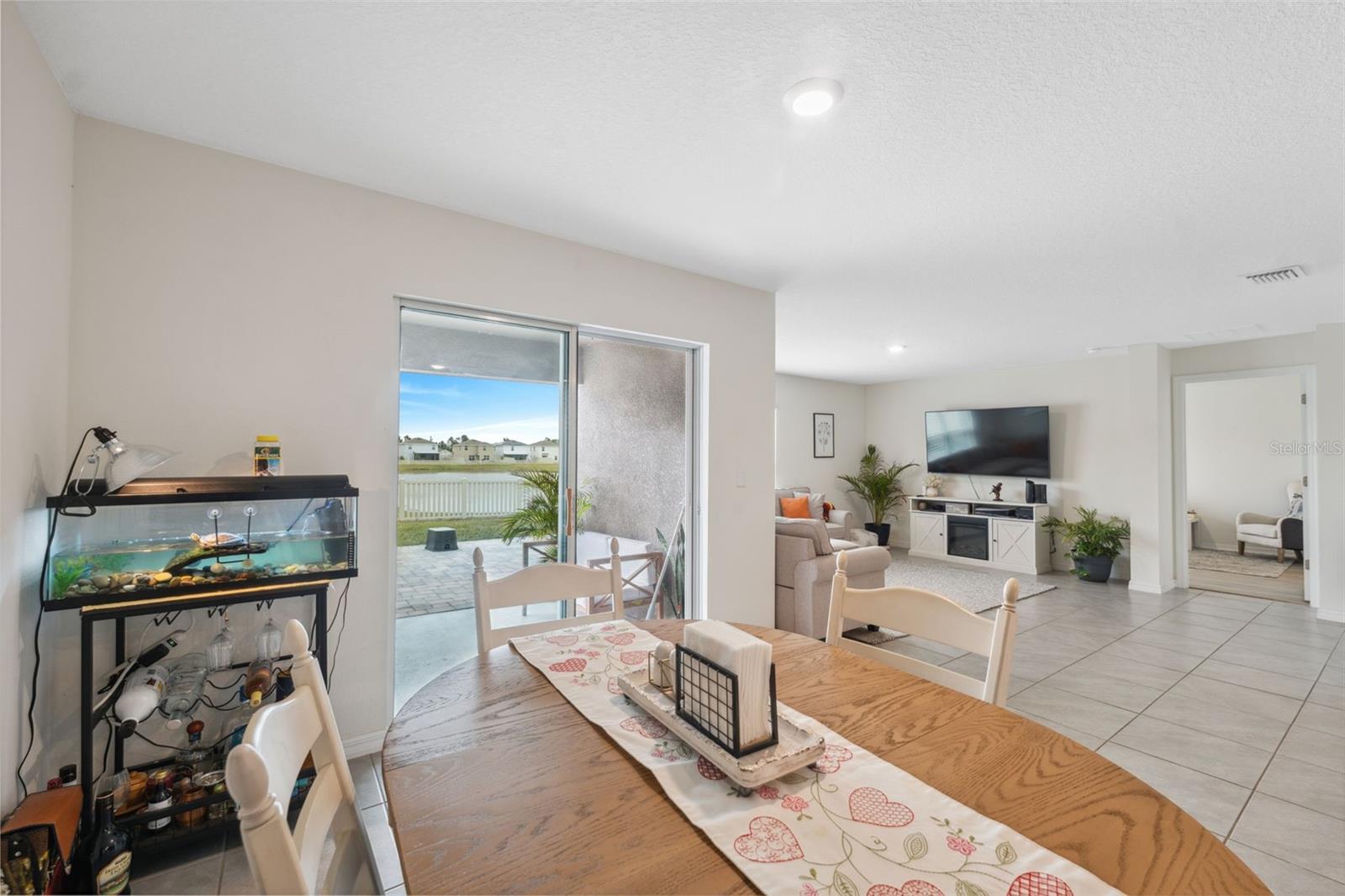 2812 GUMBO LIMBO DR, WIMAUMA, FL, 33598