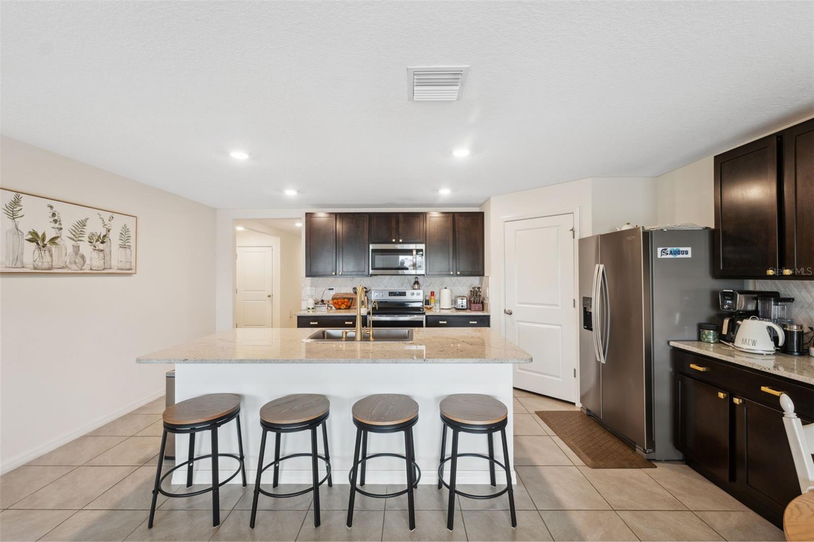2812 GUMBO LIMBO DR, WIMAUMA, FL, 33598