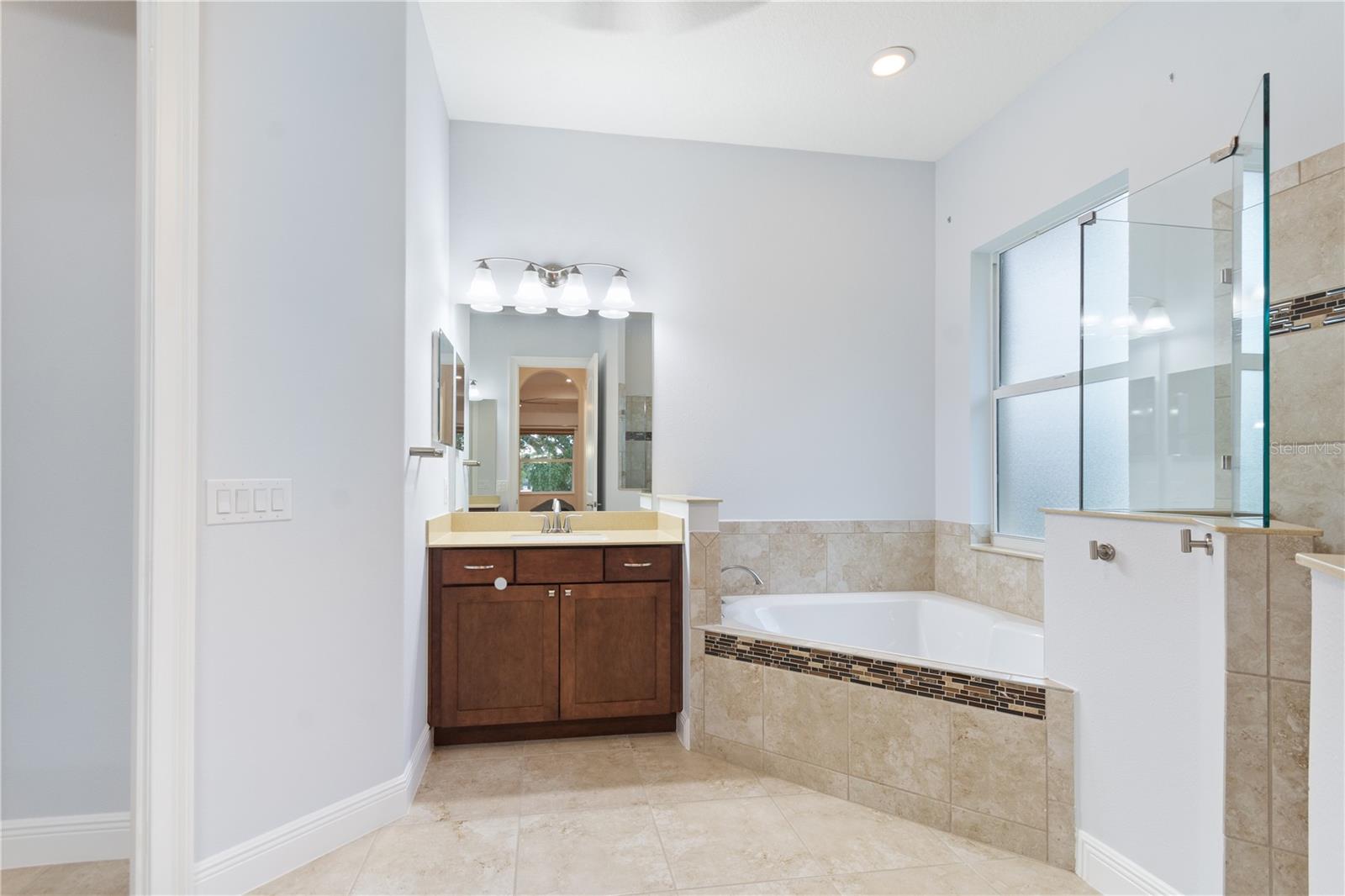5312 MEADOW HILL LOOP, LADY LAKE, FL, 32159