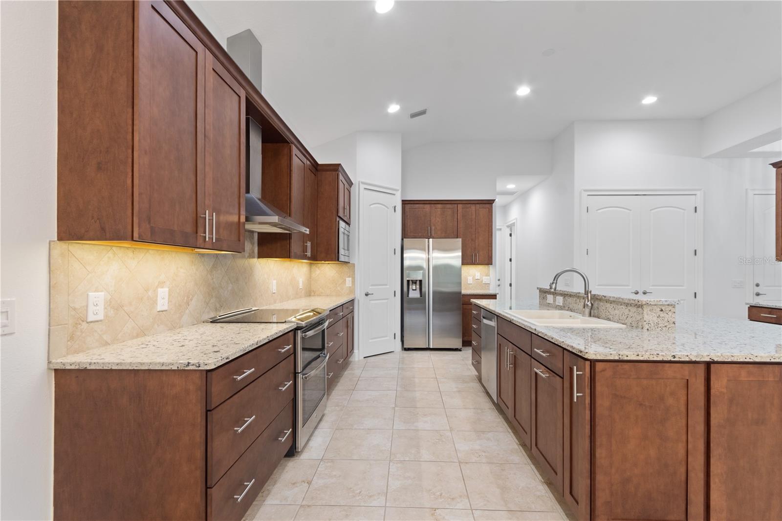 5312 MEADOW HILL LOOP, LADY LAKE, FL, 32159