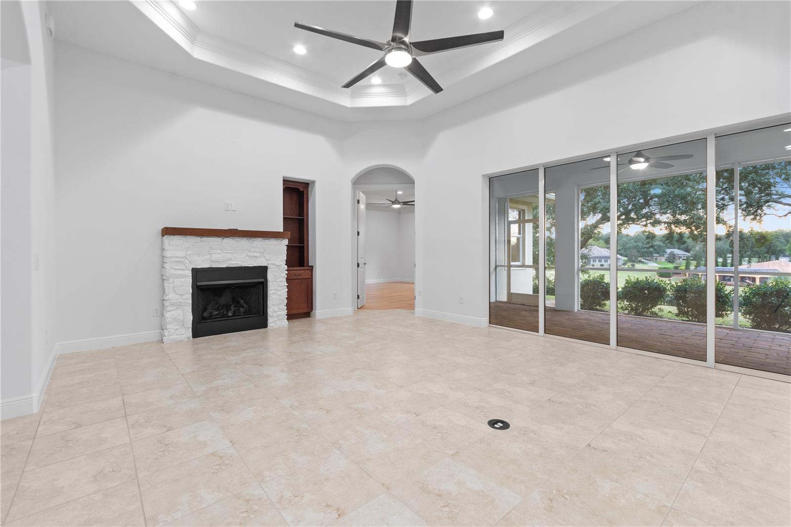 5312 MEADOW HILL LOOP, LADY LAKE, FL, 32159