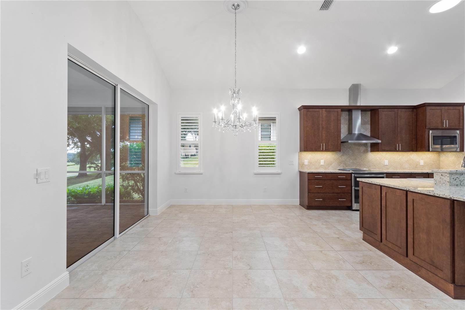 5312 MEADOW HILL LOOP, LADY LAKE, FL, 32159