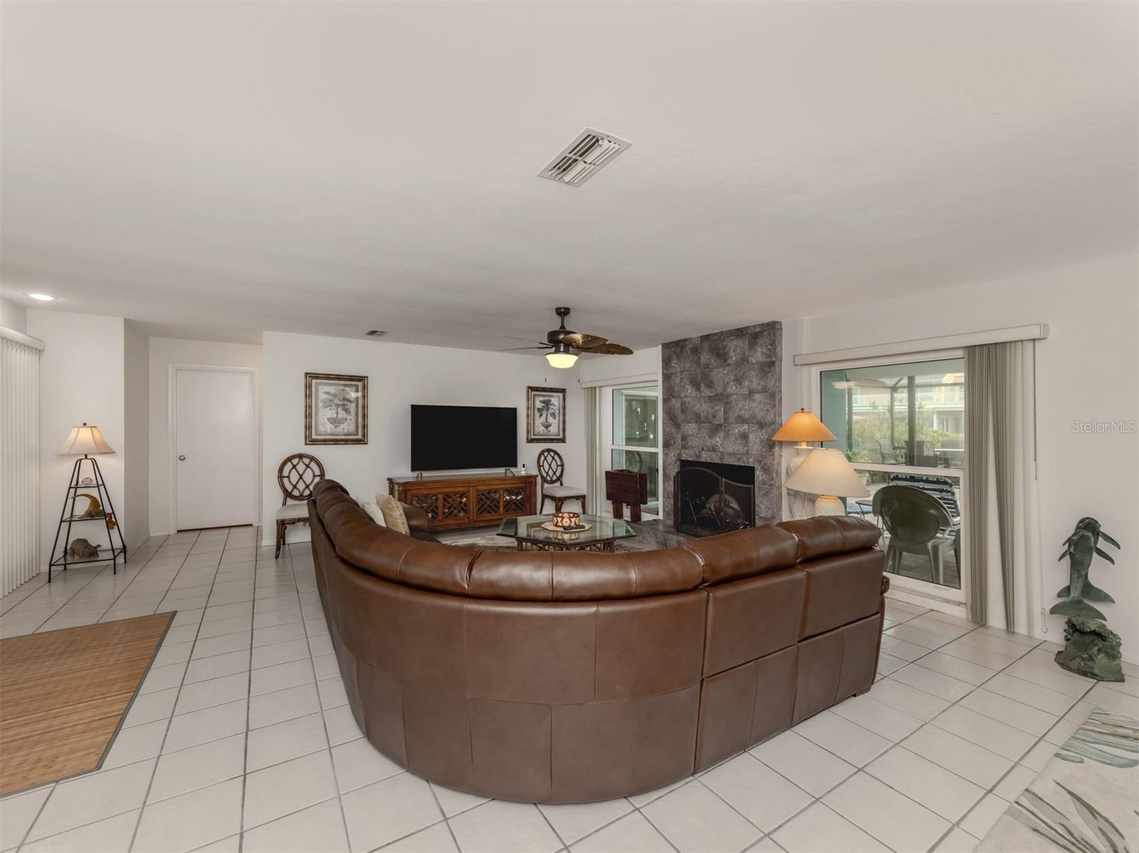 505 S SHORE DR, OSPREY, FL, 34229