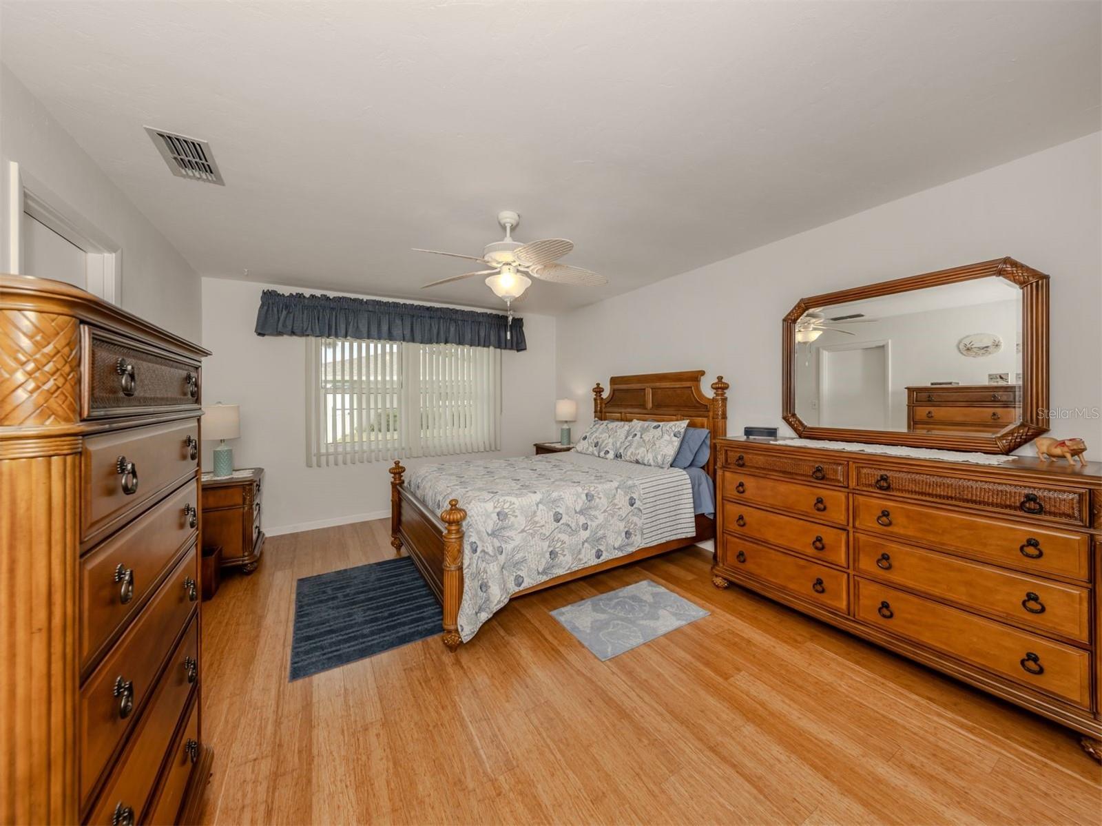 505 S SHORE DR, OSPREY, FL, 34229