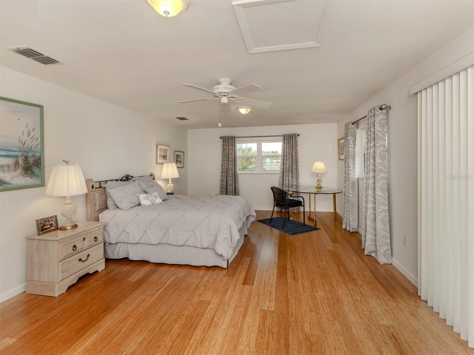 505 S SHORE DR, OSPREY, FL, 34229