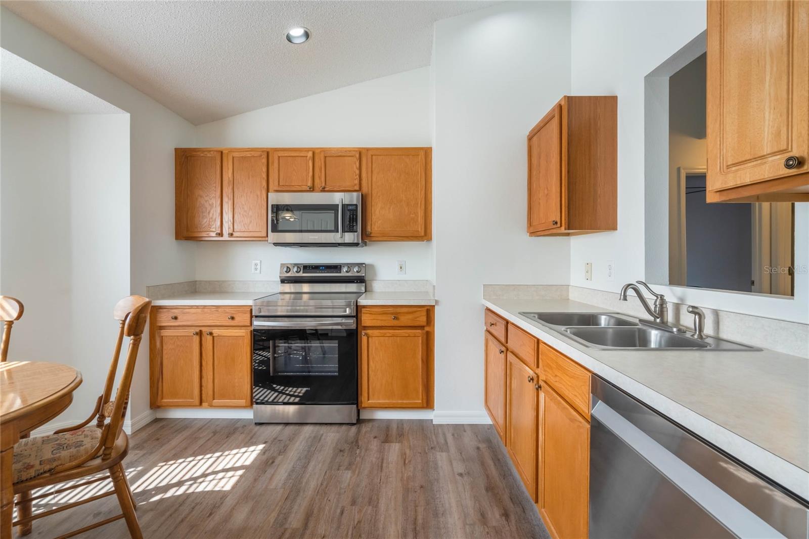 1649 STANLEY AVE, GROVELAND, FL, 34736