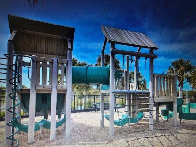 1430 BLUE HORIZON CIR, BRADENTON, FL, 34208