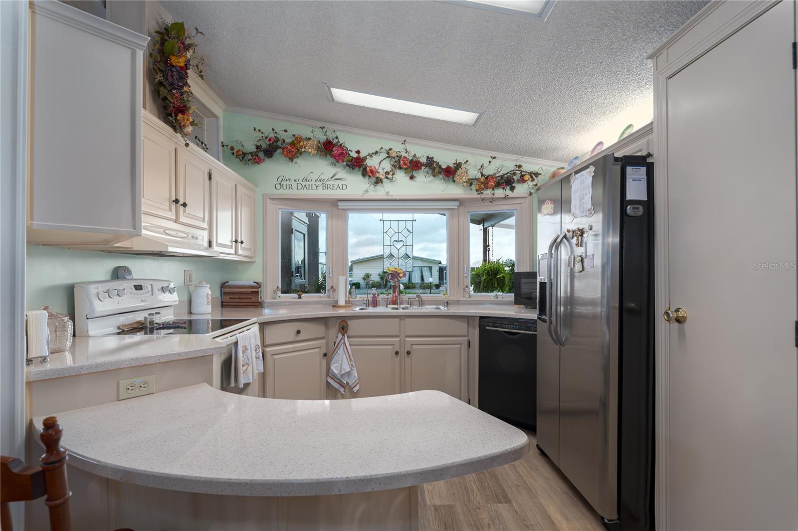 8520 IMPERIAL CIR, PALMETTO, FL, 34221