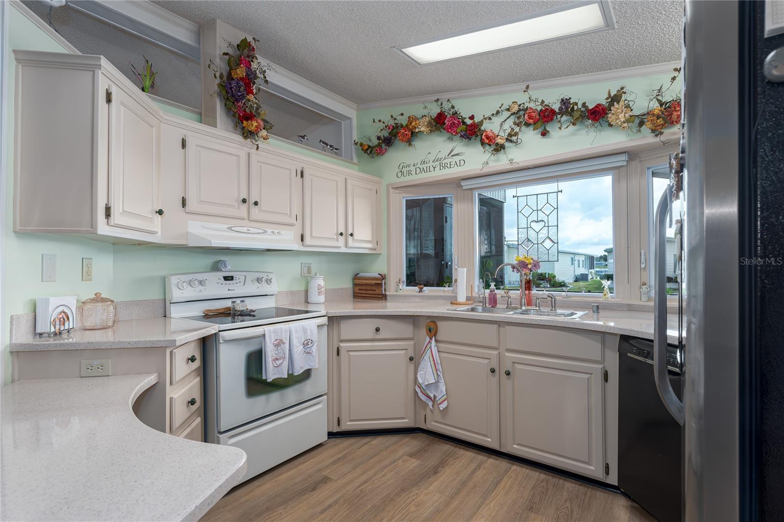8520 IMPERIAL CIR, PALMETTO, FL, 34221