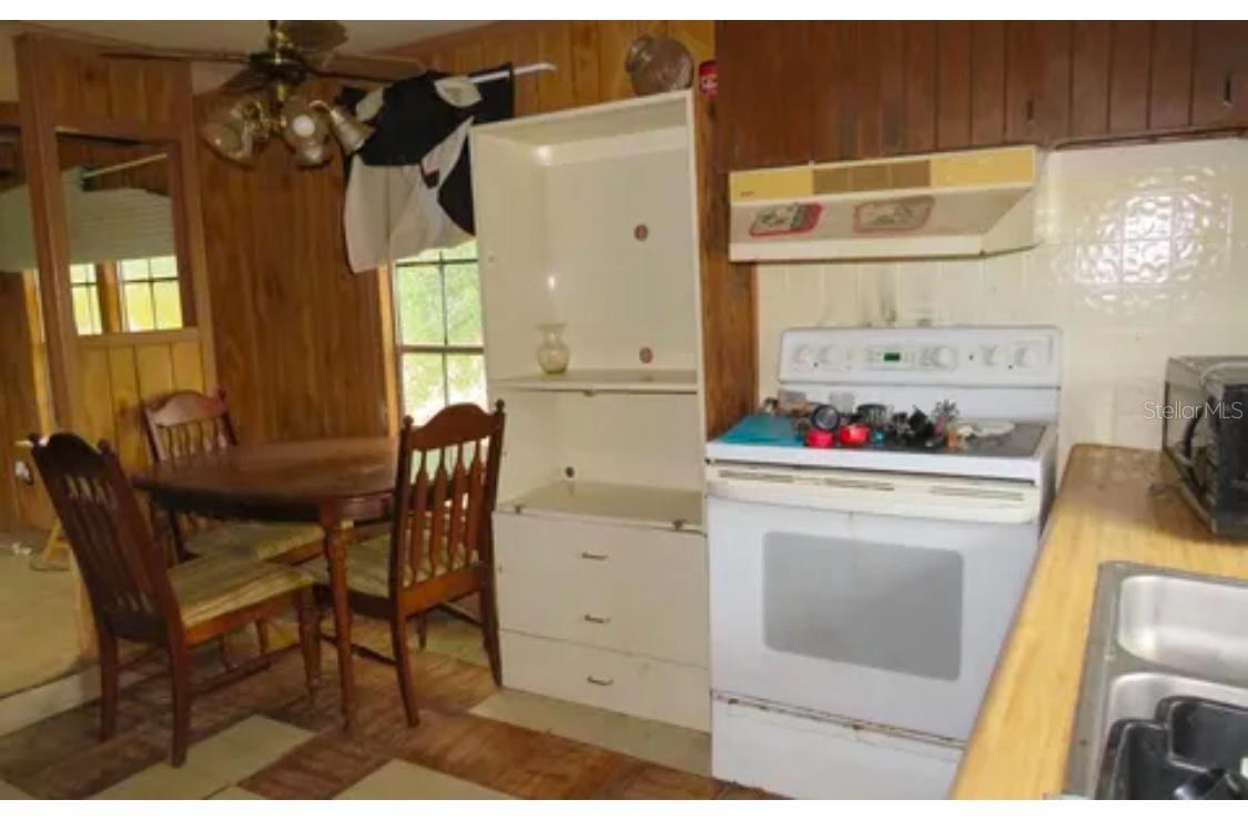 10130 208TH PATH, O'BRIEN, FL, 32071